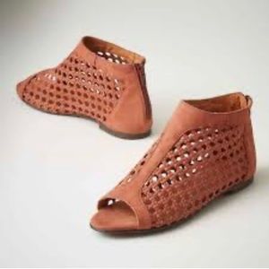 Sundance Delphia Sandals, 39/8.5, NEW